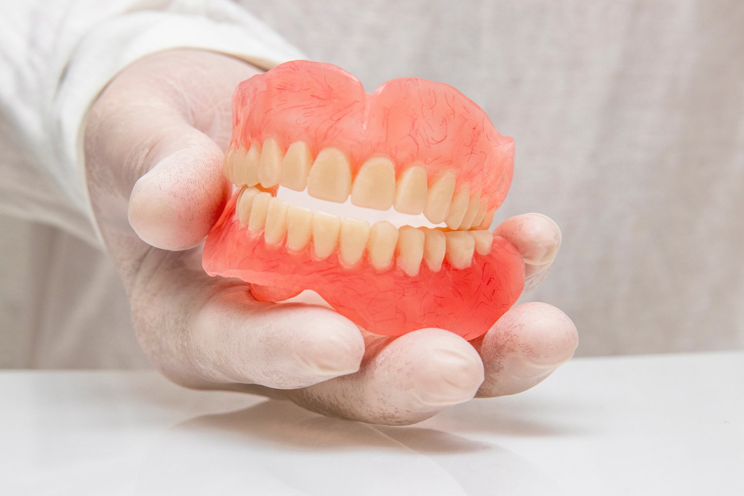 Denture, false jaw